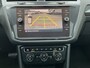 Volkswagen Tiguan 2.0 TSI 4Motion 220pk Highline Business R / R-line Exterieur / Digitaal dashboard / Panoramadak / Navigatie / Camera / Parkeersensoren V+A / Zwenkbare trekhaak /
