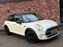 MINI Cooper Mini 1.5 Chili Serious Business 5-Deurs Automaat Nav/Cruise Led Stoelverw Uitstraling!