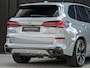 BMW X5 xDrive50e M-Sport Pro | Panoramadak | Active Cruise | Iconic Glow | Harman/Kardon | Memory Seats | Stoel Ventilatie | Head-Up | 360 Camera | Ambient Air | Achterasbesturing | Ambiance Interieur | Soft Close