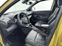 Toyota Yaris Cross 1.5 Hybrid Launch Edition | Trekhaak | Matrix LED | Head-up display | Dodehoek detectie | JBL | Stoel-/stuurverwarming | Apple Carplay / Android Auto | Parkeersensoren voor/achter | 18 inch