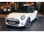 MINI Cooper 3-Deurs 1.5 Chili Sportstoelen Leder Cross punch, Panoramadak, Navi Professional, Zicht/ Wired/ Connected XL/ Licht/ Excitement/ Ambiente/ Black optic pakket, DDC, PDC, Voorruit verwarming, LMV.
