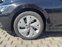Volkswagen Golf 2.0 TDI LIFE BUSINESS ACC/LANE-ASS/NAVI/CARPLAY