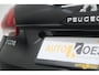 Peugeot 2008 PureTech 110 EAT6 GT Line | Trekhaak | Camera | Panoramadak | Allseason Banden