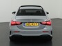 Mercedes-Benz A-klasse 180 Business Solution AMG | Night edition | Panoramadak | Memory stoelen | Head-up display | Stoelverwarming | Dodehoekassistent | AMG Line Plus