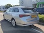 Skoda Octavia Combi 1.0 e-TSI Business Edition / PDC / NAVI / Verwarmbare stoelen voor / Elektrische achterklep / 16"LMV