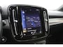 Volvo XC40 2.0 T4 R-Design | Parkeercamera | Stoelverwarming | Elektrische kofferklep | Navigatie