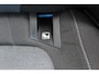 Ford Focus 1.0-155pk EcoBoost Mild-Hybrid 'Active' AUTOMAAT ! Trekgewicht 1.500kg ! Slechts 6.450km ! Ruim €. 9.000,- beneden de nieuwprijs ! Volautm. airco dual, navigatie, telefoonvoorb., adaptive cruise control, LED verlichting, metallic lak, camera, front-, lane- en side assist, LM wielen, Isofix etc.