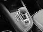 Renault Captur 1.6 E-Tech Plug-in Hybrid 160 Intens | Apple Carplay/Android Auto | Autonomous Emergency Braking | Cruise Control | Electronic Climate Control | Kunstlederen/stof bekleding | LED koplampen | lichtmetalen velgen 17 |