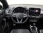 Volkswagen T-Roc 1.5 TSI R-Line 150PK DSG | Navigatie | Trekhaak | LED plus | 18" Lmv | Achteruitrijcamera | Stoel/stuurverwarming