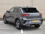 Volkswagen T-Roc 1.5 TSI R-Line 150PK DSG | Navigatie | Trekhaak | LED plus | 18" Lmv | Achteruitrijcamera | Stoel/stuurverwarming