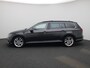 Volkswagen Passat Variant 1.4 TSI PHEV GTE Business 218 PK| Dealeronderhouden | Trekhaak | Panoramadak | Bestuurderstoel Elektrisch Met Geheugen | Navigatie | LED Matrix | Stoelverwarming | Stuurwielverwarming | Achteruitrijcamera