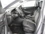 Opel Grandland X 1.6 Turbo Business Executive | Trekhaak | Stoelverwarming | Carplay | Navigatie | Stuurverwarming | Climate control | 18'' | Parkeerhulp | Bluetooth | Cruise control