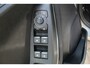 Ford Puma 1.0-125pk EcoBoost Mild-Hybrid Titanium X. Garantie t/m 07-03-2028 ! Slechts 7.400km ! Cruise cntrl, climate cntrl, stoel-, stuur- en voorraamverw., draadloos opladen telefoon, trekhaak afneembaar, navigatie, telefoonvoorb., LM wielen, B&O soundsyst., digitaal dashboard etc.