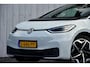 Volkswagen ID.3 Business 58 kWh First Edition | Camera | Stoelverwarming | Trekhaak |