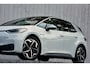 Volkswagen ID.3 Business 58 kWh First Edition | Camera | Stoelverwarming | Trekhaak |