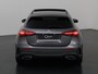 Mercedes-Benz A-klasse 180 Star Edition AMG Line | Achteruitrijcamera | Keyless go | Sfeerverlichting | Stoelverwarming | Panoramaschuifdak |