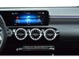 Mercedes-Benz A-klasse 180 Luxury Line | Sfeerverlichting | Pano-dak | AMG 19" LMV |