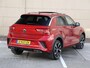 Volkswagen T-Roc 1.5 TSI R-Line Business | 150 pk | 1e eigenaar | Navigatie | LED Matrix | Trekhaak | 19" Misano | Panaramadak |