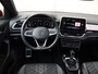Volkswagen T-Roc 1.5 TSI R-Line Business | 150 pk | 1e eigenaar | Navigatie | LED Matrix | Trekhaak | 19" Misano | Panaramadak |