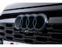 Audi Q8 e-tron 55 quattro S Edition 115 kWh Panoramadak - Adaptieve Cruise Control - Audi virtual mirrors - Stoelverwarming vóór - Elektrisch verstelbaar stuurwiel - Uitgebreide interieurvoorverwarming -