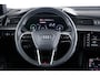 Audi Q8 e-tron 55 quattro S Edition 115 kWh Panoramadak - Adaptieve Cruise Control - Audi virtual mirrors - Stoelverwarming vóór - Elektrisch verstelbaar stuurwiel - Uitgebreide interieurvoorverwarming -