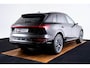 Audi Q8 e-tron 55 quattro S Edition 115 kWh Panoramadak - Adaptieve Cruise Control - Audi virtual mirrors - Stoelverwarming vóór - Elektrisch verstelbaar stuurwiel - Uitgebreide interieurvoorverwarming -