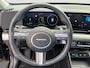 Hyundai Kona 1.6 GDI HEV 141pk Comfort Smart | Camera | Draadloos carplay | Climate control | Adaptive cruise control | Dodehoekdetectie | Elektrische achterklep | Full Led koplampen | 18'' velgen | Stuurverwarming | Stoelverwarming