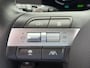 Hyundai Kona 1.6 GDI HEV 141pk Comfort Smart | Camera | Draadloos carplay | Climate control | Adaptive cruise control | Dodehoekdetectie | Elektrische achterklep | Full Led koplampen | 18'' velgen | Stuurverwarming | Stoelverwarming