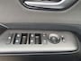 Hyundai Kona 1.6 GDI HEV 141pk Comfort Smart | Camera | Draadloos carplay | Climate control | Adaptive cruise control | Dodehoekdetectie | Elektrische achterklep | Full Led koplampen | 18'' velgen | Stuurverwarming | Stoelverwarming