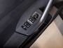 Volkswagen T-Cross 1.0 TSI 2x R-Line / 115pk / Dodehoek herkenning / Automatische klimaatregeling /