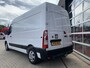 Renault Master T35 2.3 dCi 150 L2H2 Red Edition Multimedia systeem, Trekhaak 3,5T, Flitsers voor en achter, Achteruitrijcamera, Draadloos laden telefoon.