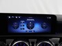 Mercedes-Benz A-klasse 180 Star Edition AMG Line | elektrisch glazen panorama-dak | Night pakket | 19" AMG Velgen | Multi-beam |