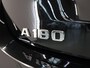 Mercedes-Benz A-klasse 180 Star Edition AMG Line | elektrisch glazen panorama-dak | Night pakket | 19" AMG Velgen | Multi-beam |