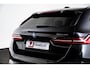 BMW i5 Touring eDrive40 M Sport Edition 84 kWh Trekhaak - B&W - Driving/Parking Assistant Professional - Head up - Stuurwielrandverwarming - Getinte Ruiten - Stoelventilatie - Stoelverwarming voor/achter -