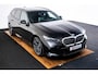 BMW i5 Touring eDrive40 M Sport Edition 84 kWh Trekhaak - B&W - Driving/Parking Assistant Professional - Head up - Stuurwielrandverwarming - Getinte Ruiten - Stoelventilatie - Stoelverwarming voor/achter -