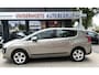 Peugeot 3008 1.6 Benzine Trekhaak * Panoramadak * Airco * Cruise Control * Rookgeur, zie opmerkingen *