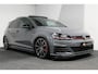 Volkswagen Golf 2.0 TSI GTI TCR / Akrapovic uitlaat / Panoramadak / Stoelverwarming / Apple Carplay - Android Auto / Ambienteverlichting / DCC / Climatronic / Adaptive Cruise Control / 18'' LMV / Digitaal instrumentenpaneel