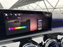 Mercedes-Benz A-klasse 180 Star Edition AMG Line | Night | Panoramadak | Sfeerverlichting | 19" Multispaaks | Parkeercamera | Stoelverwarming |