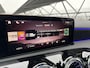 Mercedes-Benz A-klasse 180 Star Edition AMG Line | Night | Panoramadak | Sfeerverlichting | 19" Multispaaks | Parkeercamera | Stoelverwarming |
