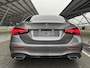 Mercedes-Benz A-klasse 180 Star Edition AMG Line | Night | Panoramadak | Sfeerverlichting | 19" Multispaaks | Parkeercamera | Stoelverwarming |