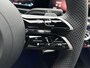 Mercedes-Benz A-klasse 180 Star Edition AMG Line | Night | Panoramadak | Sfeerverlichting | 19" Multispaaks | Parkeercamera | Stoelverwarming |