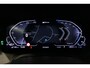 BMW 3-Serie Touring 320e xDrive M Sport / M340i Diffuser / Black Diamond M Grille / M340i M Sport bumper pakket / Schuif-/kanteldak / Elektr. verstelbare voorstoelen (links met memory) / Stoelverwarming / Apple Carplay - Android Auto / Achteruitrijcamera / Ambienteverlichting / 19'' LMV / Shadow Line / Full LED / Adaptive Cruise Control