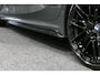 BMW 3-Serie Touring 320e xDrive M Sport / M340i Diffuser / Black Diamond M Grille / M340i M Sport bumper pakket / Schuif-/kanteldak / Elektr. verstelbare voorstoelen (links met memory) / Stoelverwarming / Apple Carplay - Android Auto / Achteruitrijcamera / Ambienteverlichting / 19'' LMV / Shadow Line / Full LED / Adaptive Cruise Control