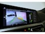 BMW 3-Serie Touring 320e xDrive M Sport / M340i Diffuser / Black Diamond M Grille / M340i M Sport bumper pakket / Schuif-/kanteldak / Elektr. verstelbare voorstoelen (links met memory) / Stoelverwarming / Apple Carplay - Android Auto / Achteruitrijcamera / Ambienteverlichting / 19'' LMV / Shadow Line / Full LED / Adaptive Cruise Control