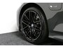 BMW 3-Serie Touring 320e xDrive M Sport / M340i Diffuser / Black Diamond M Grille / M340i M Sport bumper pakket / Schuif-/kanteldak / Elektr. verstelbare voorstoelen (links met memory) / Stoelverwarming / Apple Carplay - Android Auto / Achteruitrijcamera / Ambienteverlichting / 19'' LMV / Shadow Line / Full LED / Adaptive Cruise Control