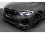 BMW 3-Serie Touring 320e xDrive M Sport / M340i Diffuser / Black Diamond M Grille / M340i M Sport bumper pakket / Schuif-/kanteldak / Elektr. verstelbare voorstoelen (links met memory) / Stoelverwarming / Apple Carplay - Android Auto / Achteruitrijcamera / Ambienteverlichting / 19'' LMV / Shadow Line / Full LED / Adaptive Cruise Control