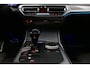 BMW 3-Serie Touring 320e xDrive M Sport / M340i Diffuser / Black Diamond M Grille / M340i M Sport bumper pakket / Schuif-/kanteldak / Elektr. verstelbare voorstoelen (links met memory) / Stoelverwarming / Apple Carplay - Android Auto / Achteruitrijcamera / Ambienteverlichting / 19'' LMV / Shadow Line / Full LED / Adaptive Cruise Control