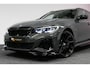 BMW 3-Serie Touring 320e xDrive M Sport / M340i Diffuser / Black Diamond M Grille / M340i M Sport bumper pakket / Schuif-/kanteldak / Elektr. verstelbare voorstoelen (links met memory) / Stoelverwarming / Apple Carplay - Android Auto / Achteruitrijcamera / Ambienteverlichting / 19'' LMV / Shadow Line / Full LED / Adaptive Cruise Control