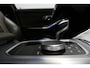 BMW 3-Serie Touring 320e xDrive M Sport / M340i Diffuser / Black Diamond M Grille / M340i M Sport bumper pakket / Schuif-/kanteldak / Elektr. verstelbare voorstoelen (links met memory) / Stoelverwarming / Apple Carplay - Android Auto / Achteruitrijcamera / Ambienteverlichting / 19'' LMV / Shadow Line / Full LED / Adaptive Cruise Control