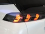 Peugeot e-2008 SUV EV GT Pack 50 kWh | Navigatie | Adaptieve Cruise Control | Achteruitrijcamera | Dodehoekwaarschuwing | Apple Carplay/Android Auto